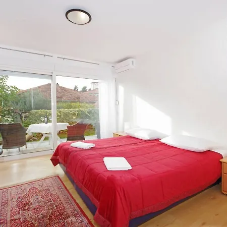 Apartments Javi - Free Private Parking Trogir Exterior photo