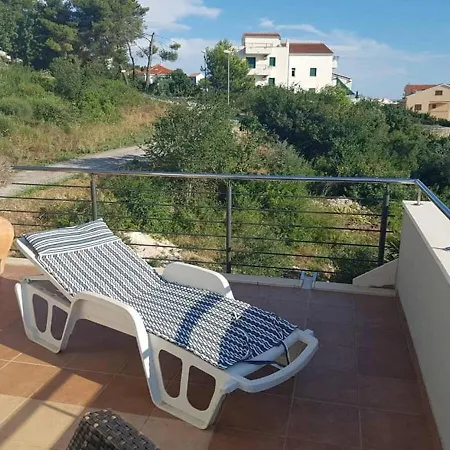 Apartments Javi - Free Private Parking Trogir Exterior photo