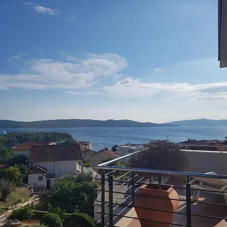 Apartments Javi - Free Private Parking Trogir Exterior photo