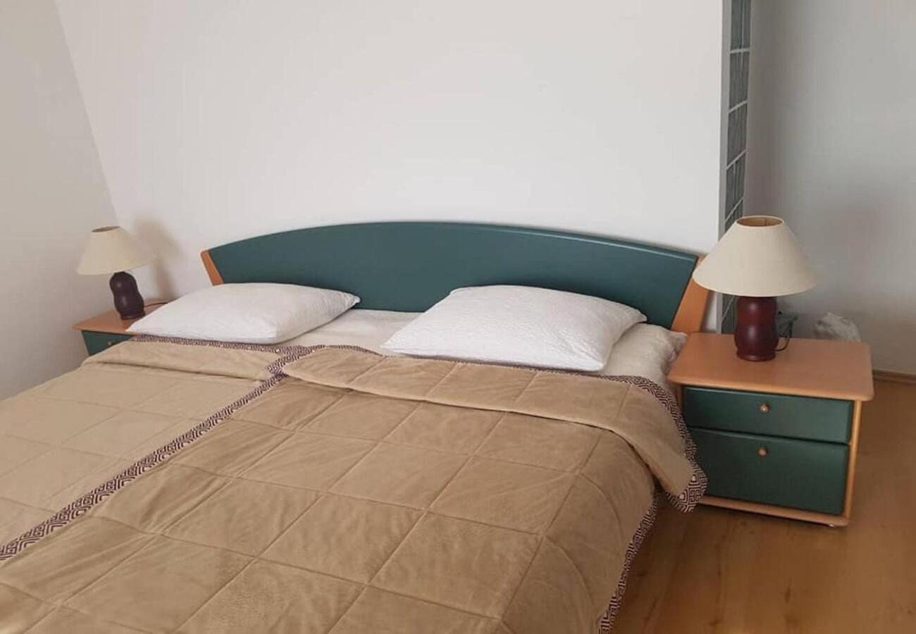 Javi - Free Private Parking Apartma *