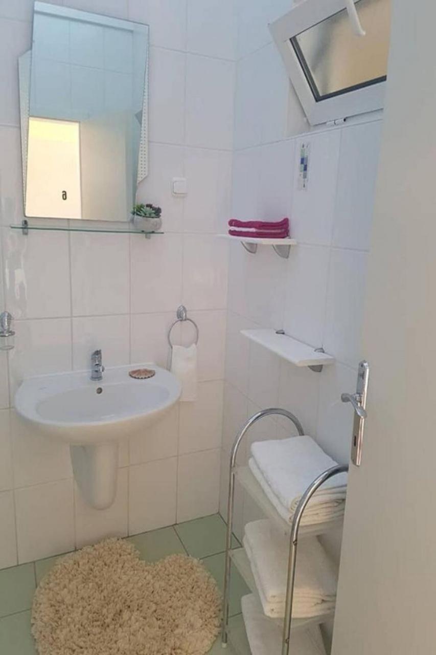 Javi - Free Private Parking Apartma *