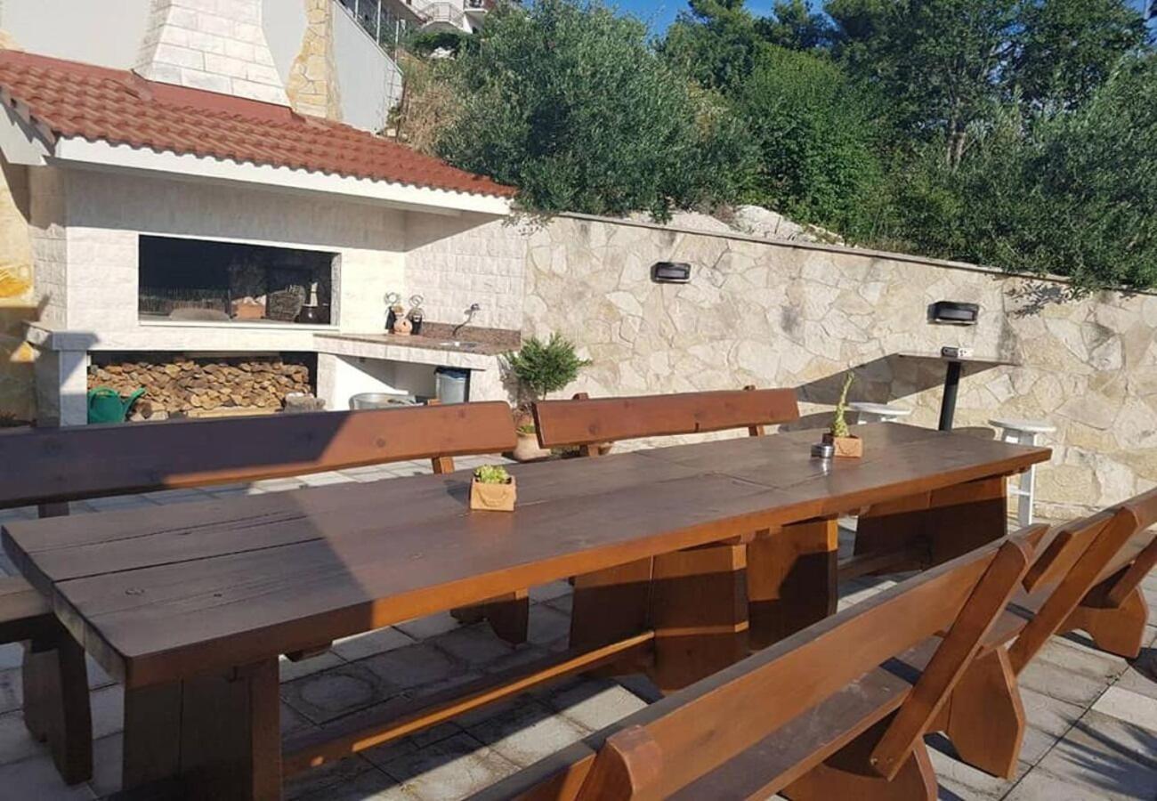 Javi - Free Private Parking Apartma Trogir
