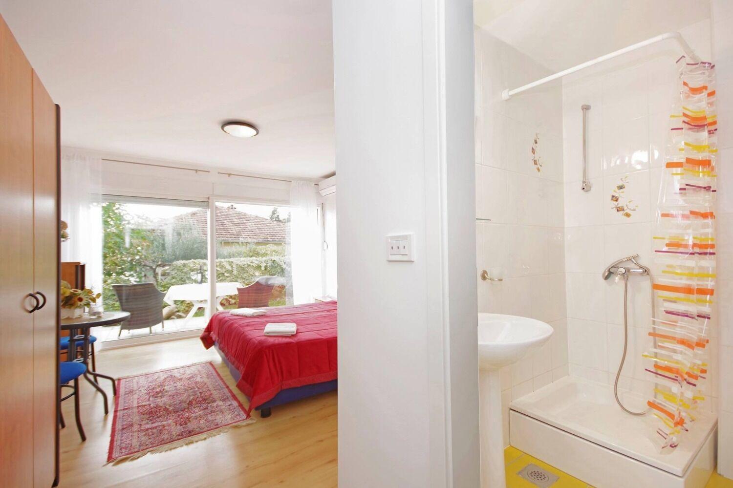 Javi - Free Private Parking Apartma