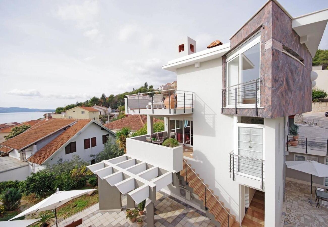 Javi - Free Private Parking Apartma Trogir