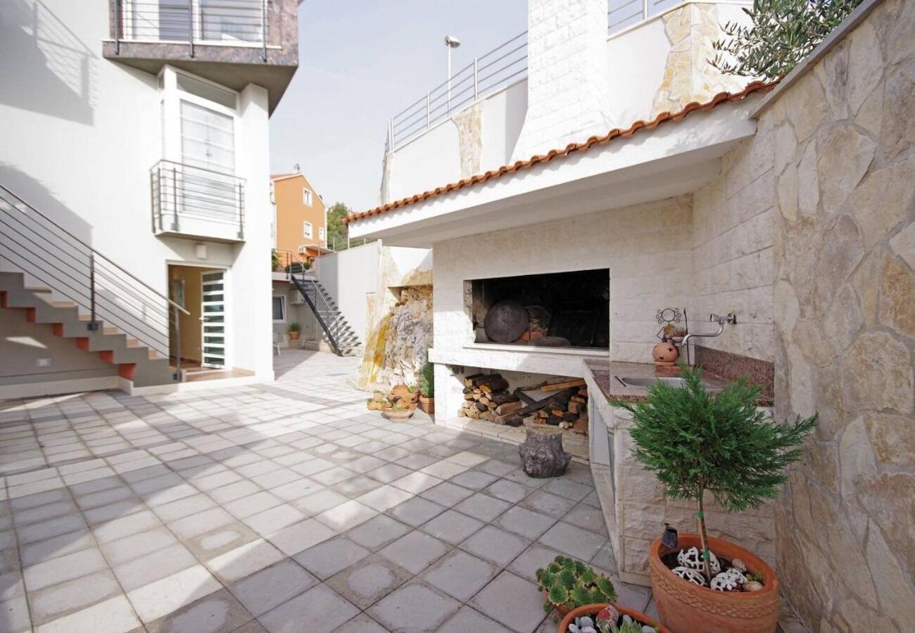Apartma Javi - Free Private Parking Trogir