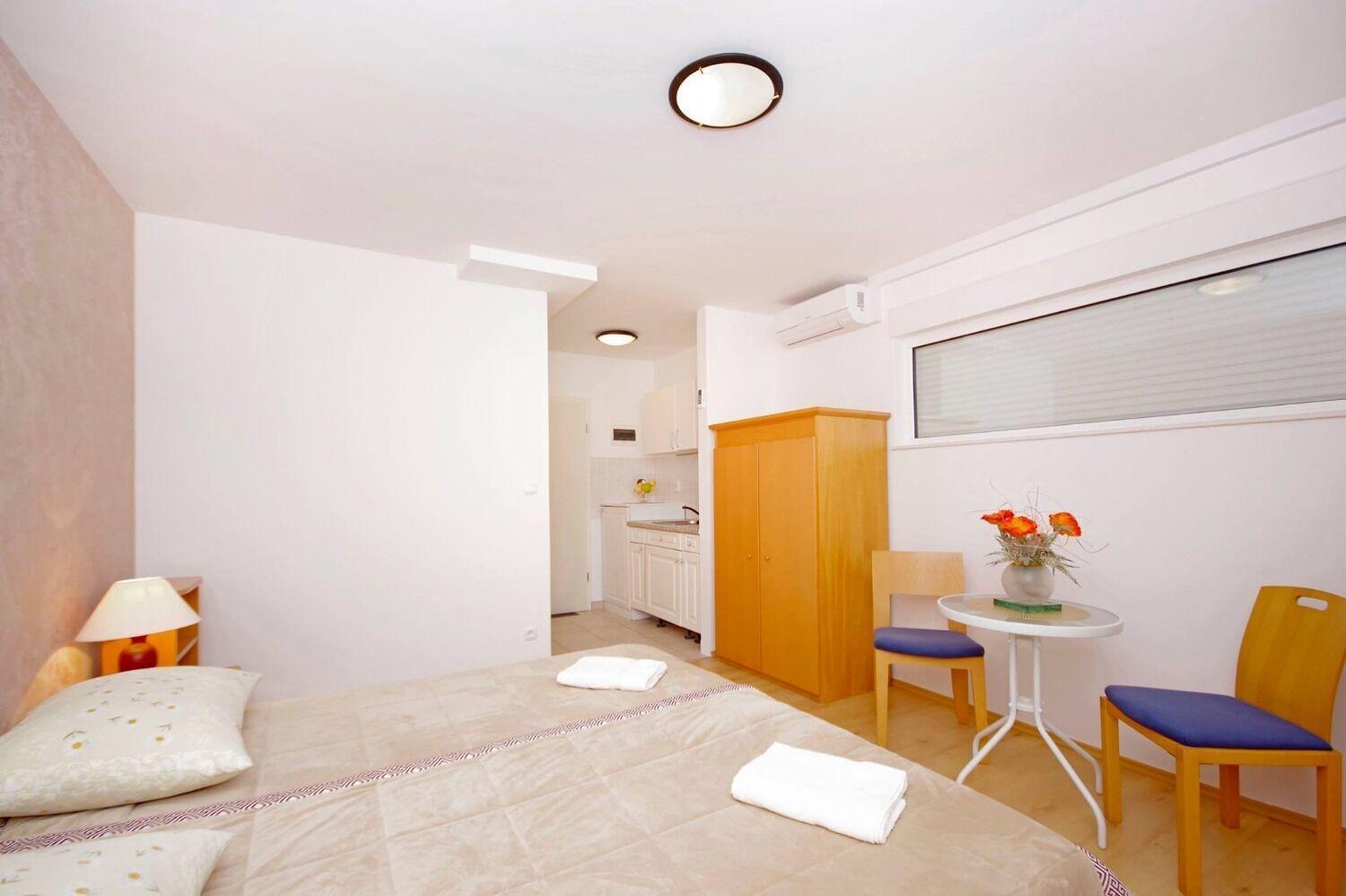 Javi - Free Private Parking Apartma *